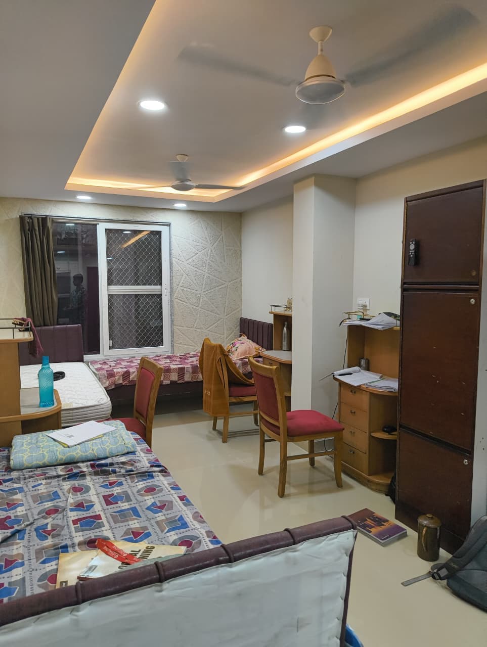 Triple Sharing Room - Jain's boys Stay Bhopal MP Nagar