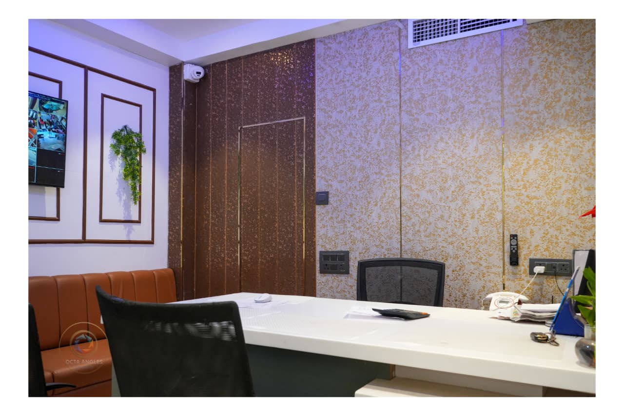 Lift Facility - Jain's boys Stay Bhopal MP Nagar